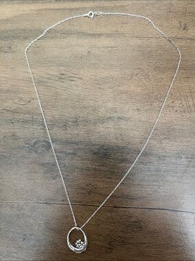 “A Daughter” Sterling Silver Floral Circle Pendant Necklace - Silver